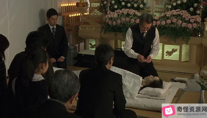 日本入殓师:我死后,我的家人会怎么做?看完太感人了!
